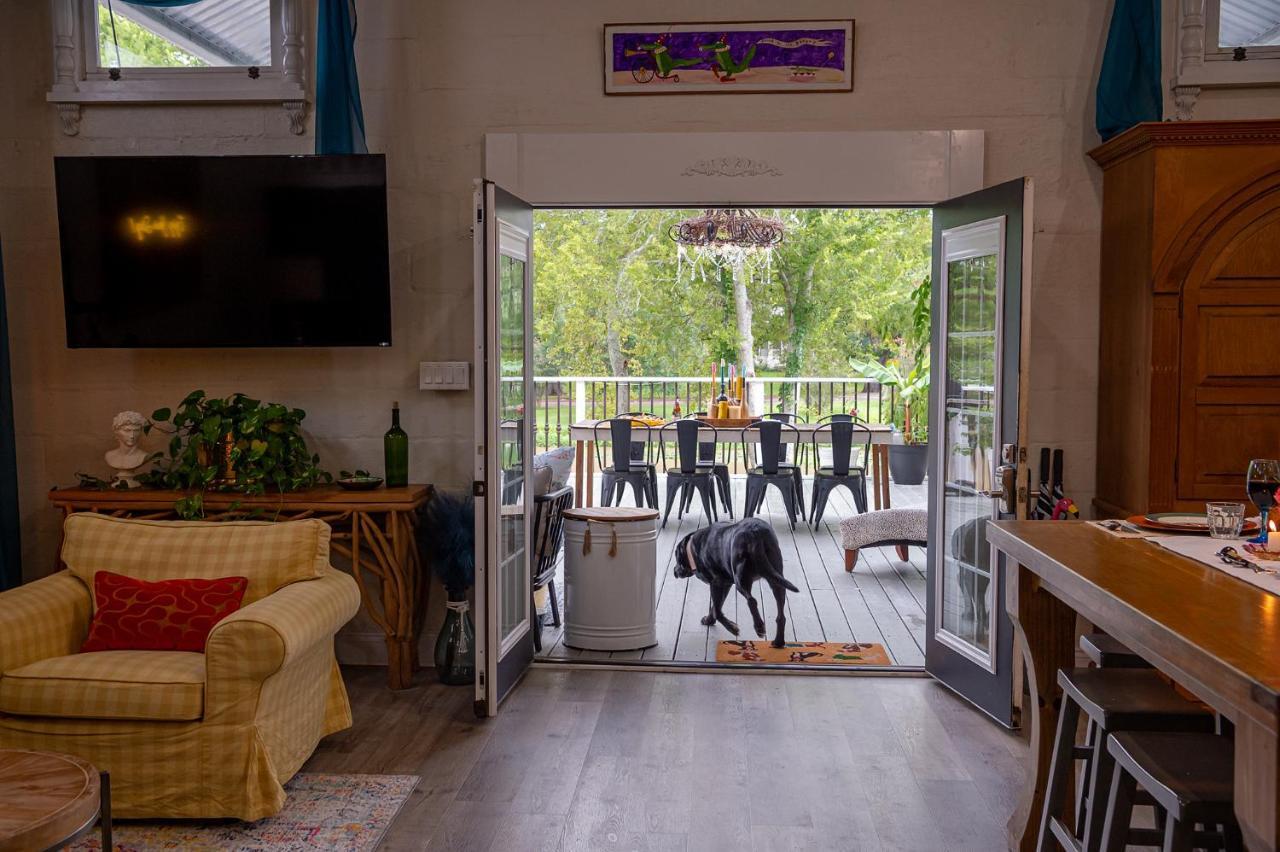 Chateau Royale, Pet Friendly, On Bayou, Downtown! New Iberia Kültér fotó