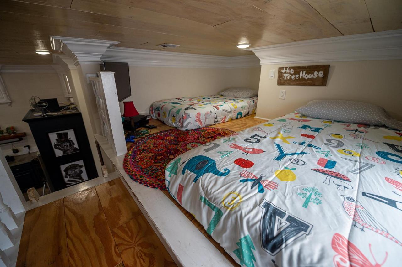 Chateau Royale, Pet Friendly, On Bayou, Downtown! New Iberia Kültér fotó