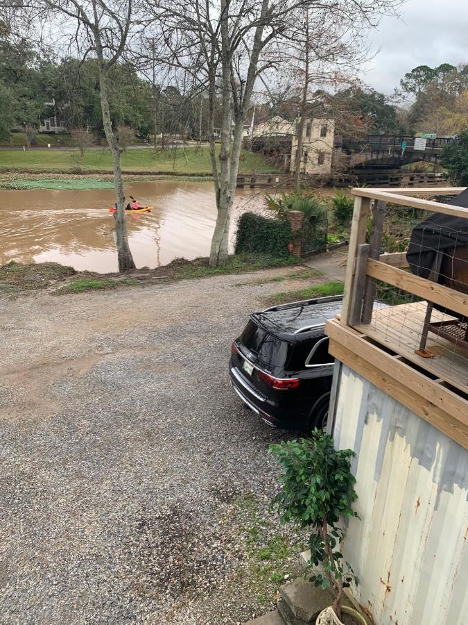 Chateau Royale, Pet Friendly, On Bayou, Downtown! New Iberia Kültér fotó